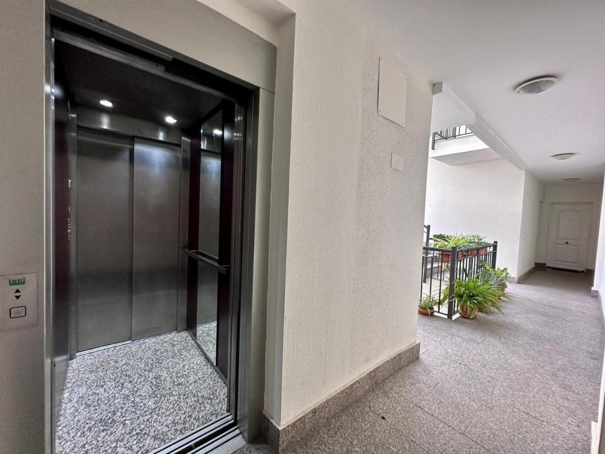 Apartment Camerino Del Falla Grupo Ac Gestion *